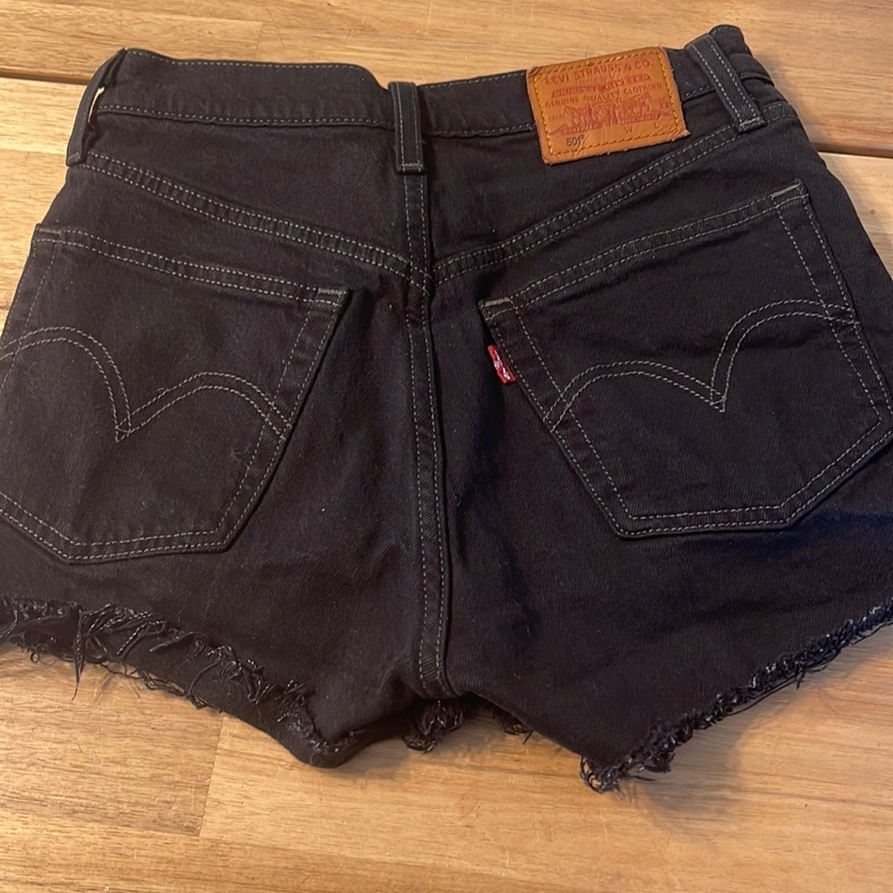 LEVIS 501 jean shorts - Picture 5 of 9